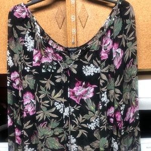 🦖👀😳❗️KAREN KANE BLOUSE SIZE LARGE COOL 4 SUMMER